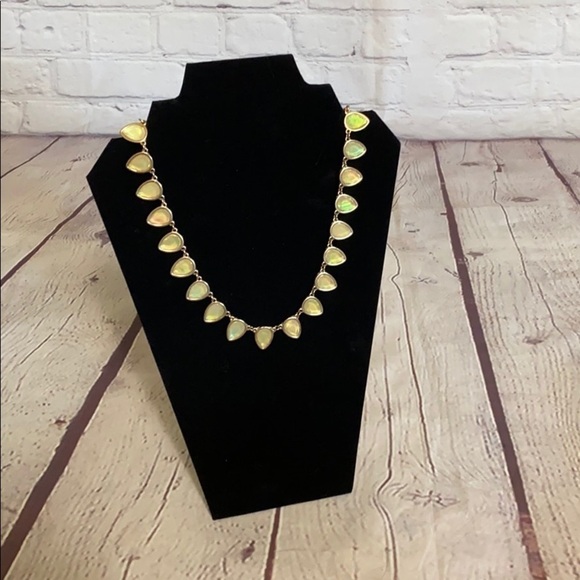 Jewelry - 𝅺tear drop necklace